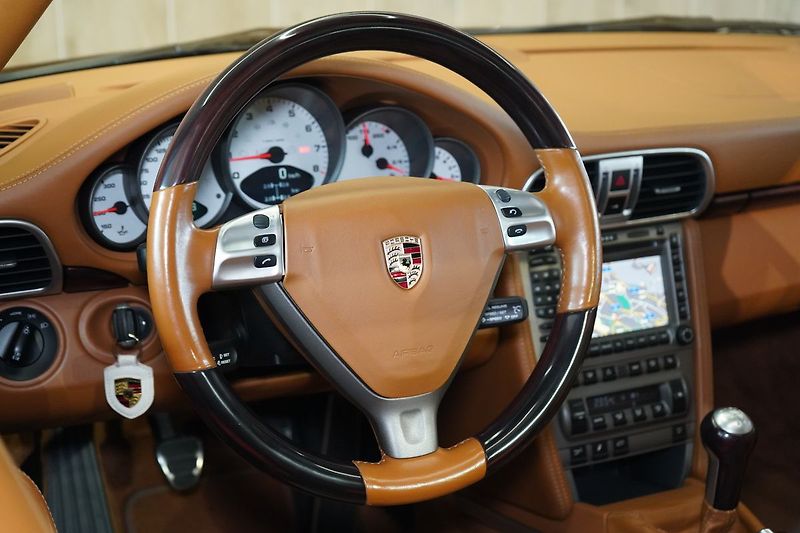 Porsche 911 Carrera S, Manuál, Bose, Navi - fotka 39 z 40