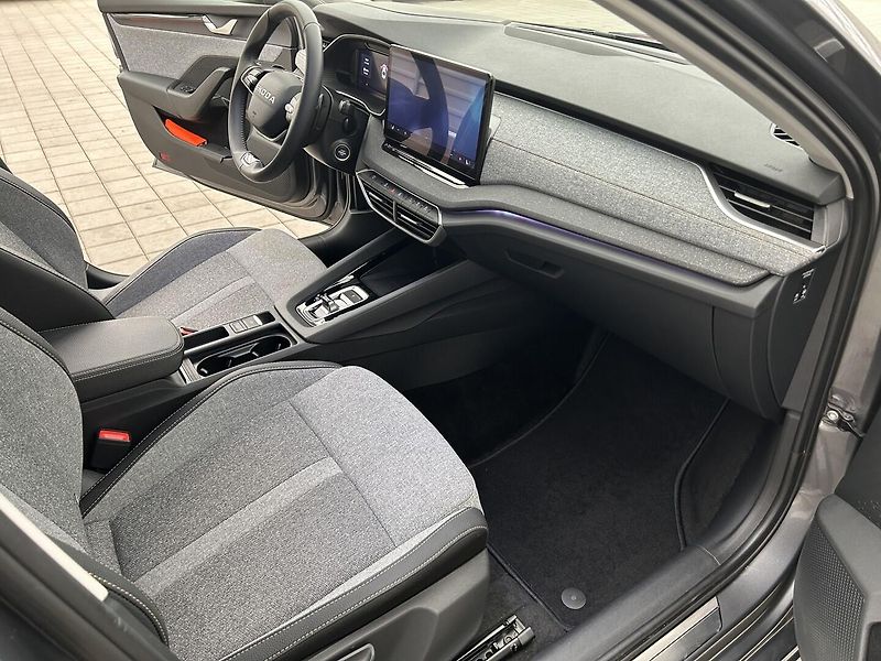 Škoda Octavia 2.0 TD Top selection - fotka 23 z 26