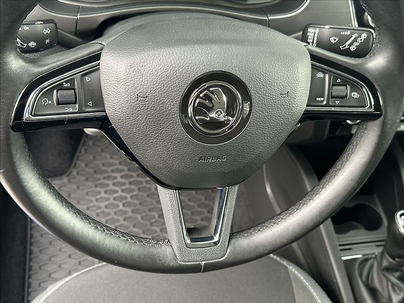 Škoda Fabia 1,0 TSI 95PS  Style - fotka 31 z 52