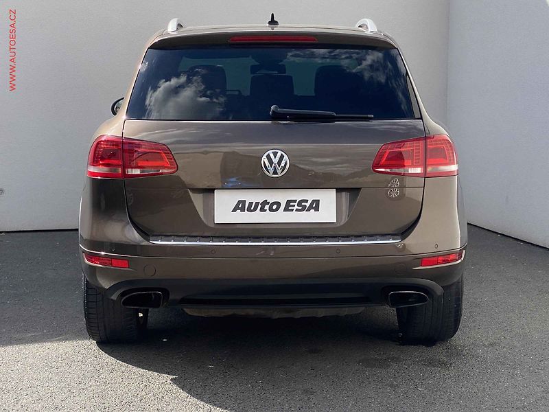 Volkswagen Touareg (2014) 3.0TDi 4x4, DSG, bixen - fotka 5 z 22