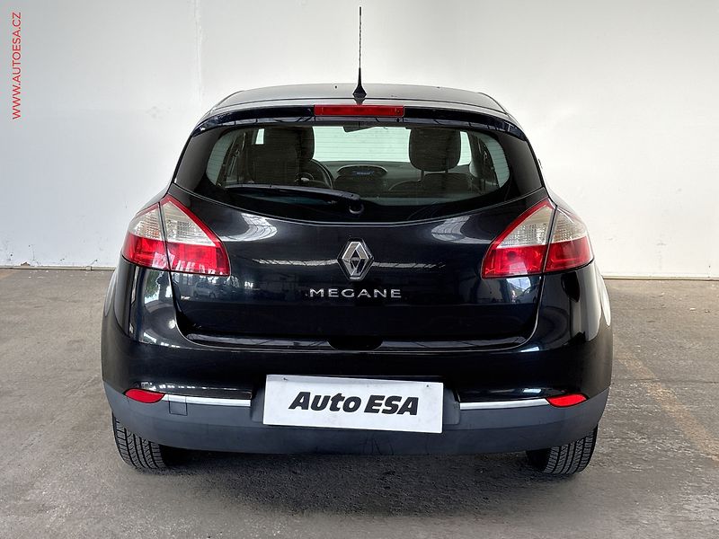 Renault Mégane (2009) 1.6i, ČR, AC - fotka 5 z 14