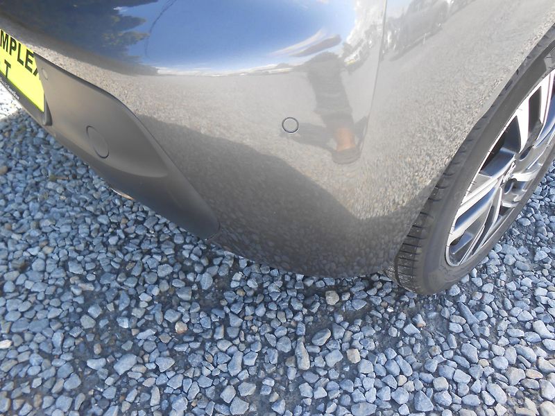 Peugeot 208 FULL LED, AUTOMAT,8 rychlostí - fotka 7 z 35