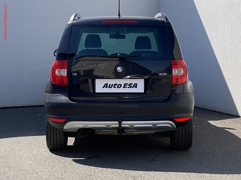 Škoda Yeti (2012) 2.0 TDi, Ambiente, TZ - fotka 5 z 16