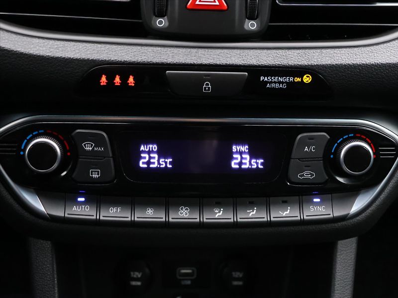Hyundai i30 1,5 T-GDI N Line SmartKey CZ - fotka 21 z 31