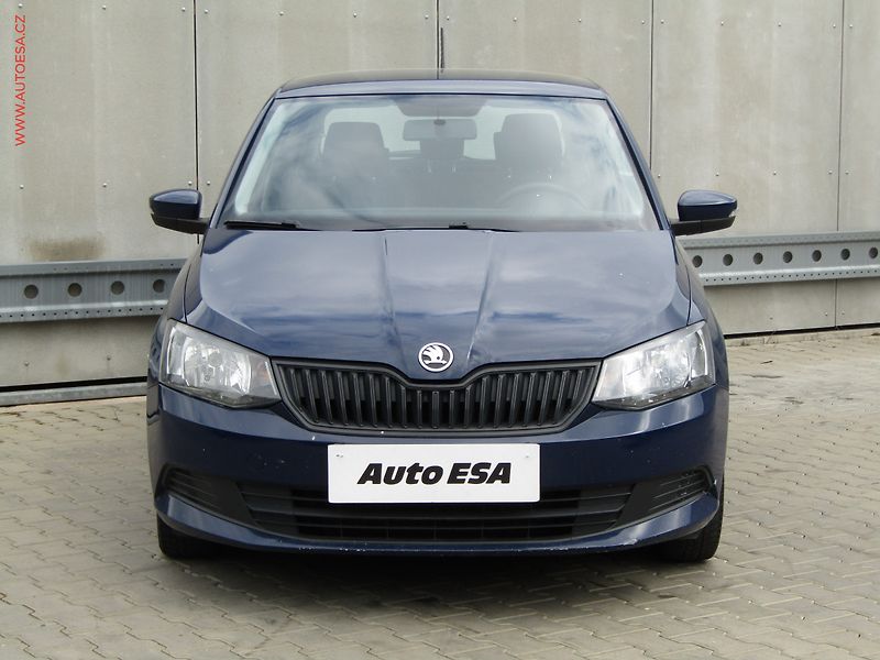 Škoda Fabia (2016) 1.2 TSi, ČR, AC, park.čidla - fotka 2 z 17
