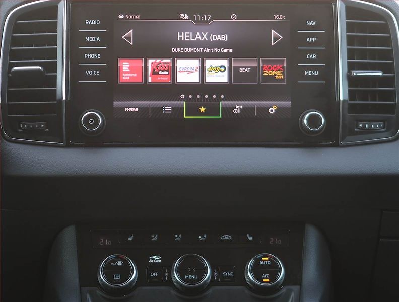 Škoda Karoq (2023) Ambition Plus 2.0 TDI, 4X4,DSG - fotka 12 z 25