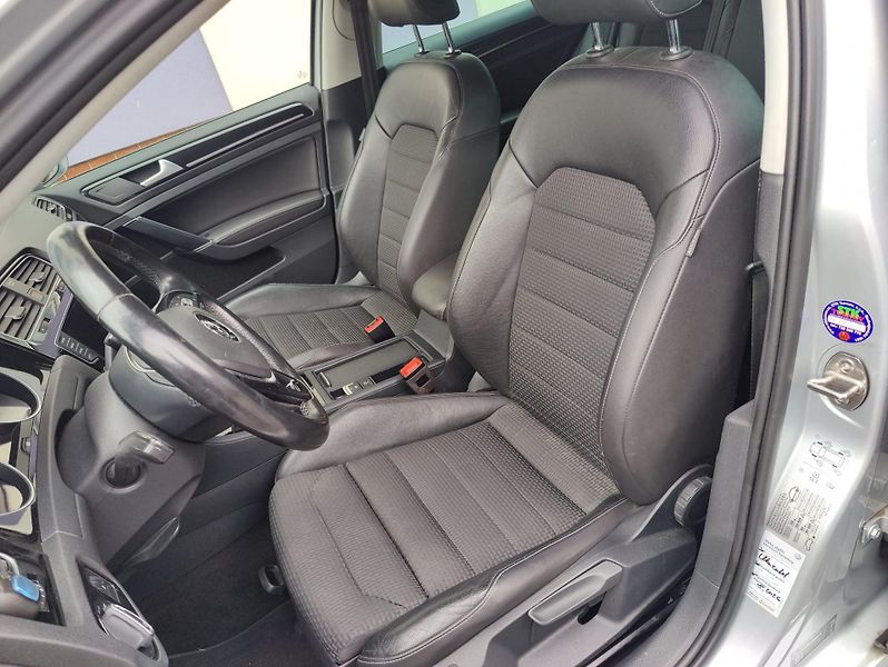 Volkswagen Golf 1,6 TDI Bluemotion /CEBIA - fotka 10 z 29