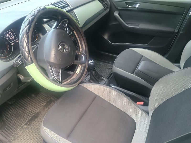 Škoda Fabia (2016) Škoda Fabia 3 combi  1.4 - fotka 6 z 8