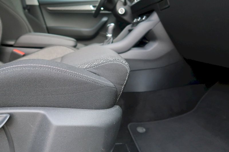 Škoda Karoq (2025) Top Selection 1.5 TSI 110 kW - fotka 20 z 28