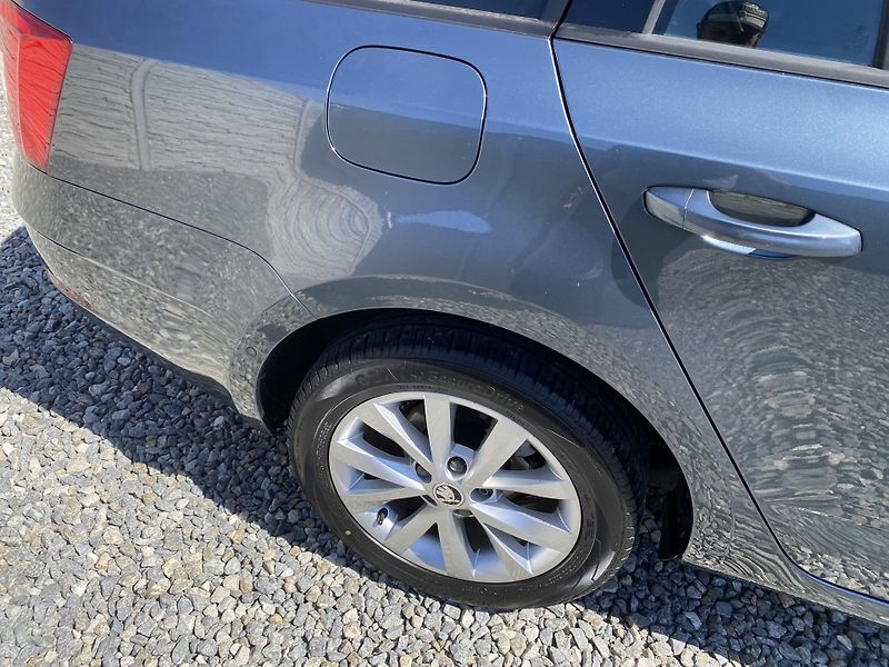 Škoda Octavia 1.6TDi 115PS DSG DPH REZERVACE - fotka 50 z 154