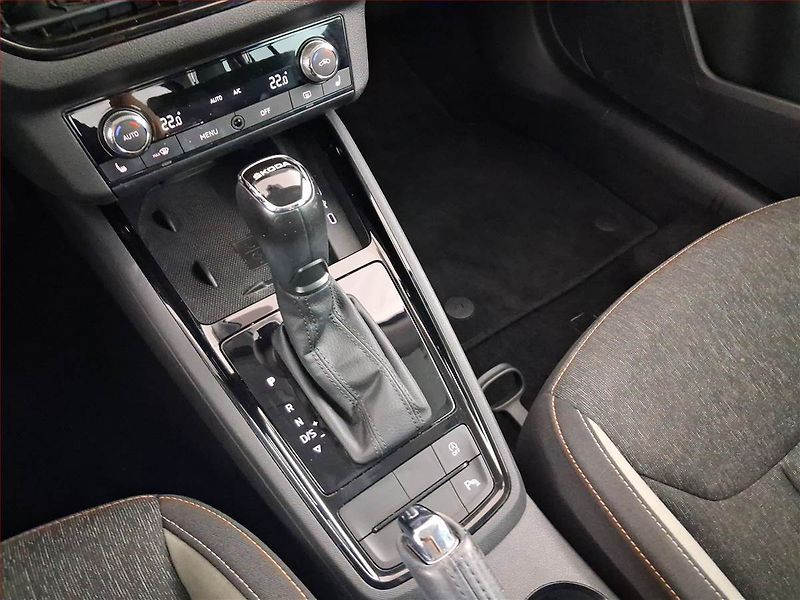 Škoda Kamiq (2019) 1.0 TSI, Automat, Tempomat - fotka 18 z 20
