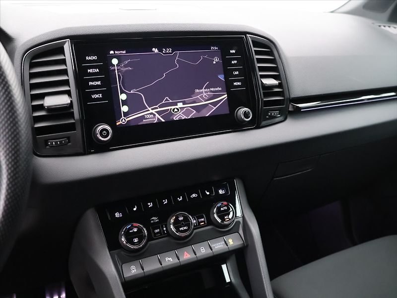 Škoda Karoq 2,0 TDI 4x4 DSG Sportline CZ - fotka 14 z 26