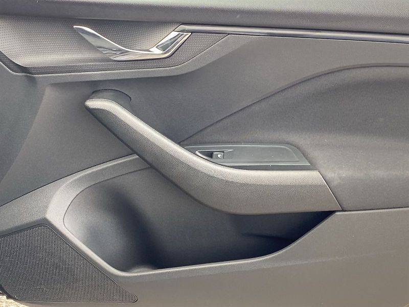 Škoda Scala (2022) 1.5 TSI Ambition - fotka 26 z 34