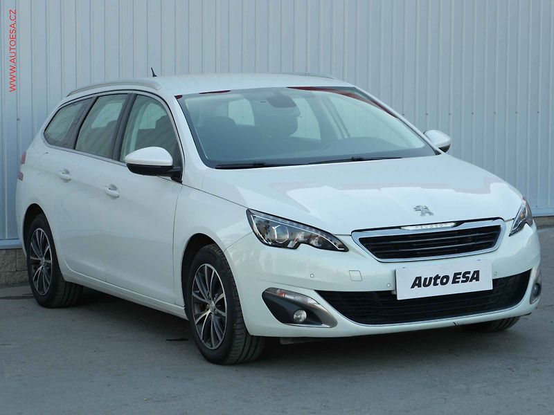Peugeot 308 (2016) 1.6 Blue HDi, ČR, Allure - fotografie inzerátu