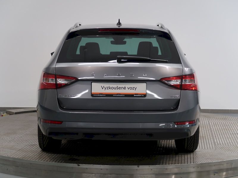 Škoda Superb (2022) STYLE 2.0TDI 147KW 4x4 DSG TAŽ - fotka 9 z 44