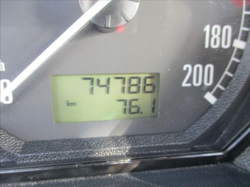 Škoda Fabia 1,2 i, 47kW,74 786km,1.maj,CZ, - fotka 19 z 29