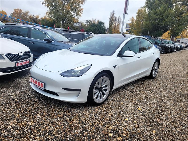 Tesla Model 3 AWD,LR,366kw,DUAL,SOH 89% - fotka 1 z 50