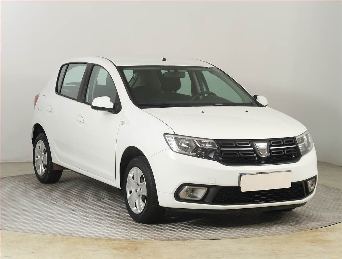 Dacia Sandero 1.0 SCe, ČR,1.maj