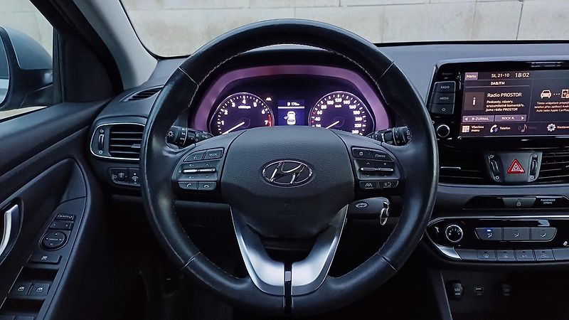 Hyundai i30 1.5 81kW DPI FAMILY COMFORT - fotka 21 z 36