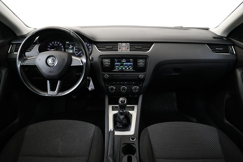 Škoda Octavia - fotka 5 z 21