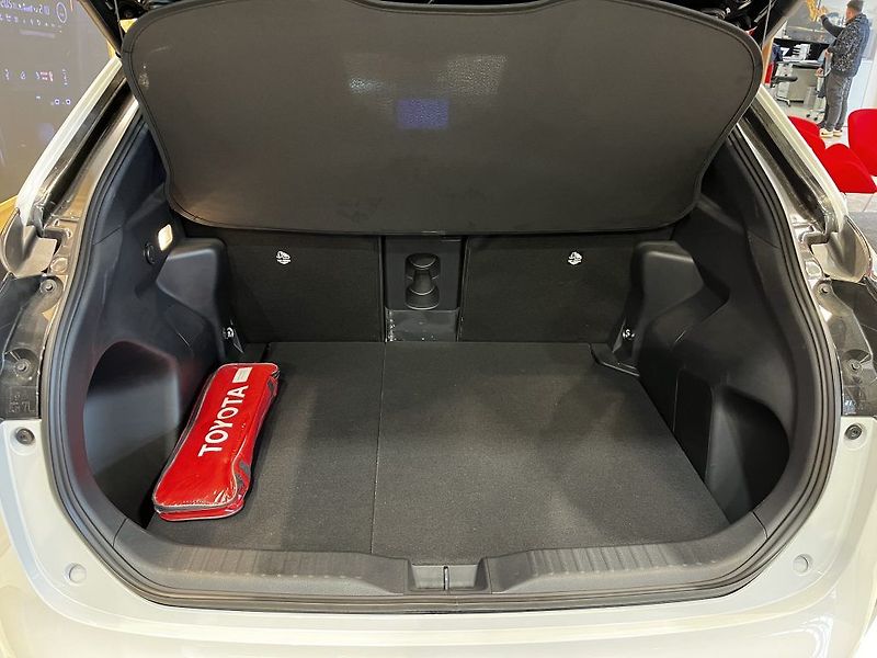 Toyota Yaris Cross 1.5 Hybrid 130k GR Sport Tech - fotka 4 z 22