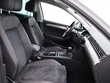 Volkswagen Passat 2,0 TDI 140kW CZ R-line DPH - náhled 12