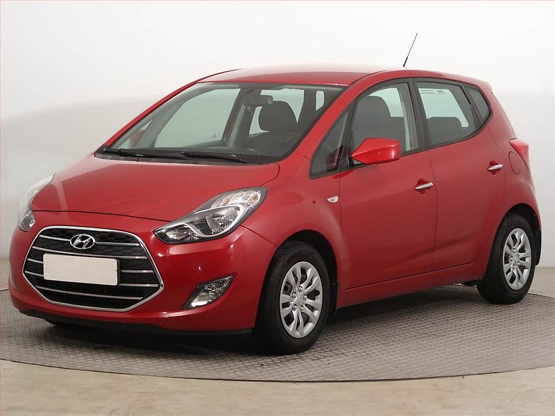 Hyundai ix20 (2017) 1.4 CVVT, Serv.kniha - fotka 2 z 14