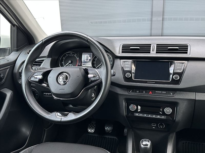 Škoda Fabia 1,0 TSI 95PS  Ambition Top - fotka 23 z 54