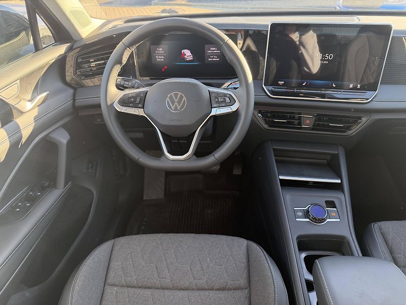 Volkswagen Tiguan (2025) People 7DSG mHEV 1,5eTSI - fotka 6 z 23