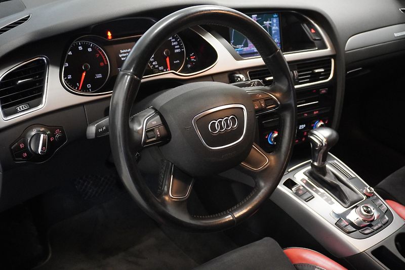 Audi A4 2.0 TFSI 162kW QUATTRO S-LINE - fotka 13 z 27