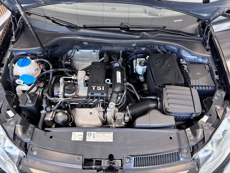 Volkswagen Golf 1.2TSI TREND - fotka 28 z 28