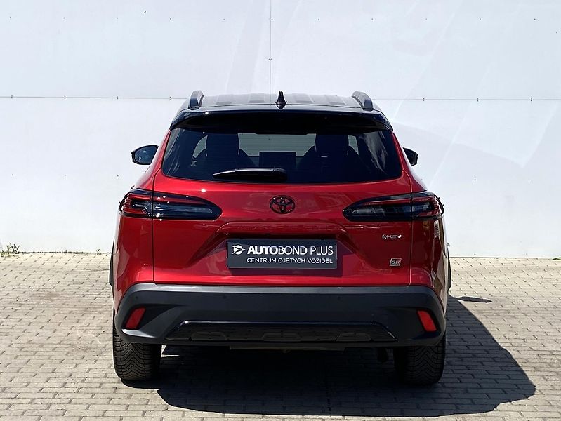 Toyota Corolla Cross 2.0 HSD e-CVT GR-Sport - fotka 9 z 22