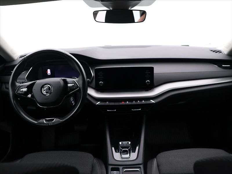Škoda Octavia 2,0 TDI 110kW 4x4 DSG DPH CZ - fotka 24 z 32