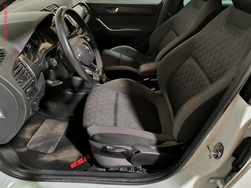 Škoda Fabia (2021) 1.0 TSi, Sport, navi, TZ - fotka 9 z 17