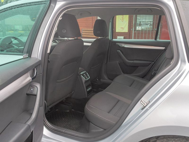 Škoda Octavia (2020) ČR 2.0TDI 110KW – 1 majitel - fotka 36 z 48