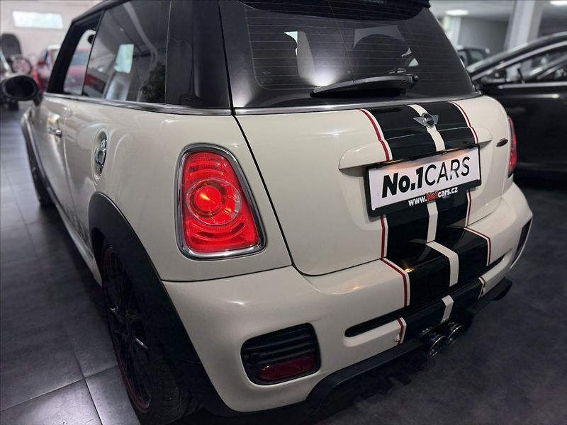 Mini Cooper 1,6   JWC RECARO SUPERSPRINT - fotka 26 z 34