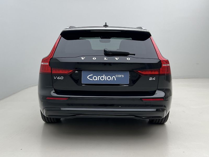 Volvo V60 (2026) B4 PLUS DARK AUT - fotka 10 z 47