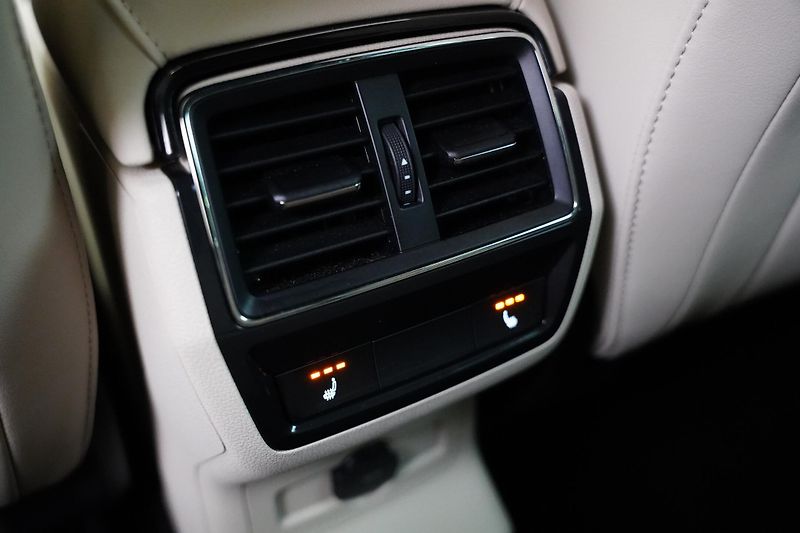 Škoda Karoq - fotka 21 z 23
