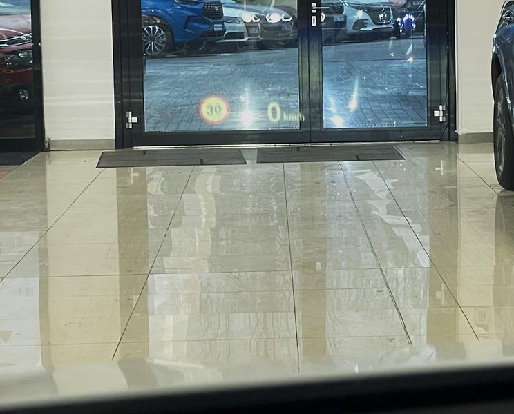 BMW X2 20d,XDRIVE,MPaket,HeadUp,1.Maj - fotka 33 z 37