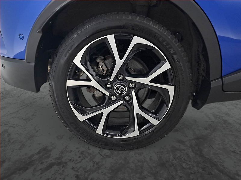 Toyota C-HR (2018) Selection 1.8 Hybrid - fotka 15 z 19