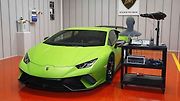 Akustická místnost pro ladění zvuku nových modelů Lamborghini.