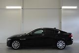 Jaguar XE  2.0 132kW SEDAN 2WD AUT - náhled 1