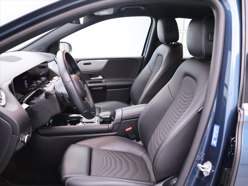 Mercedes-Benz Třídy B 2,0 200d 110kW Aut. LED CZ - fotka 11 z 36