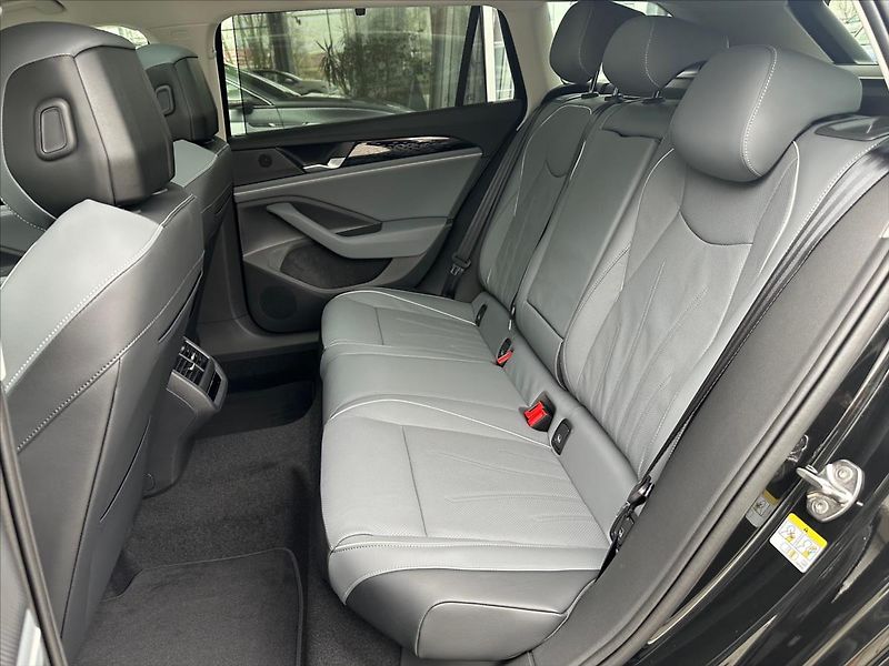 Volkswagen Passat (2024) 2,0 TDI 7DSG  Elegance - fotka 10 z 22
