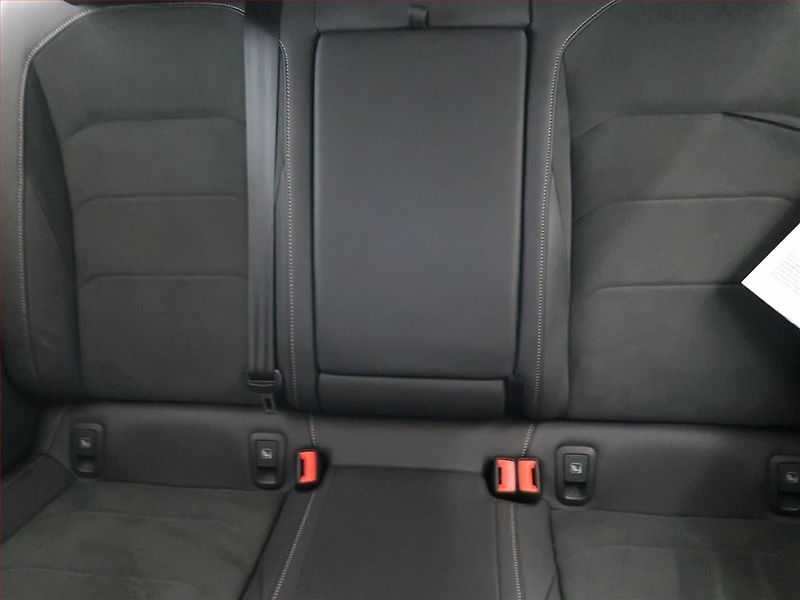 Volkswagen Arteon (2024) R-line 2.0 TDI - fotka 10 z 16
