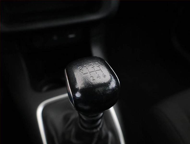 Citroën C3 (2018) 1.2 PureTech, ČR,1.maj - fotka 12 z 14