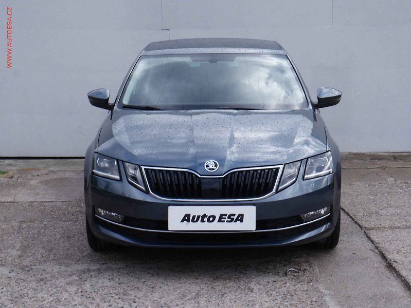 Škoda Octavia (2018) 1.5TSI, 1.maj,ČR, Style, LED - fotka 2 z 16