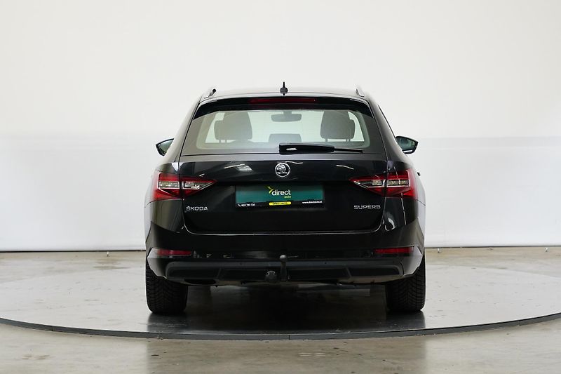 Škoda Superb - fotka 6 z 29