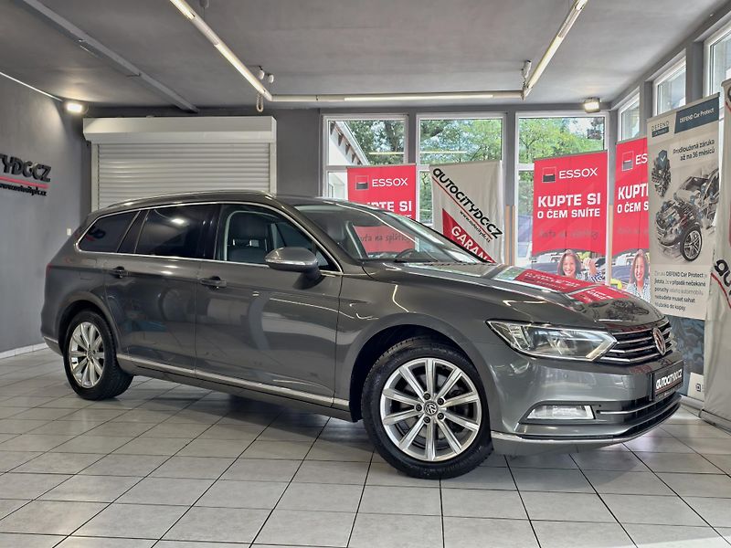 Volkswagen Passat 1.4 TSi 110kW DSG, HIGHLINE - fotka 21 z 22