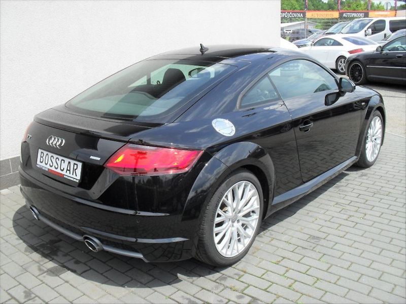 Audi TT 2,0 TDI Ultra 135Kw S-Line LED - fotka 6 z 29